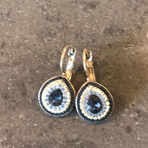 Blue rhinestone tear drop earrings
